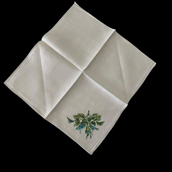 Lot of 4 Linen Cloth Napkins Blue Green Floral  11" x 11" Dining Luncheon - Picture 2 of 4